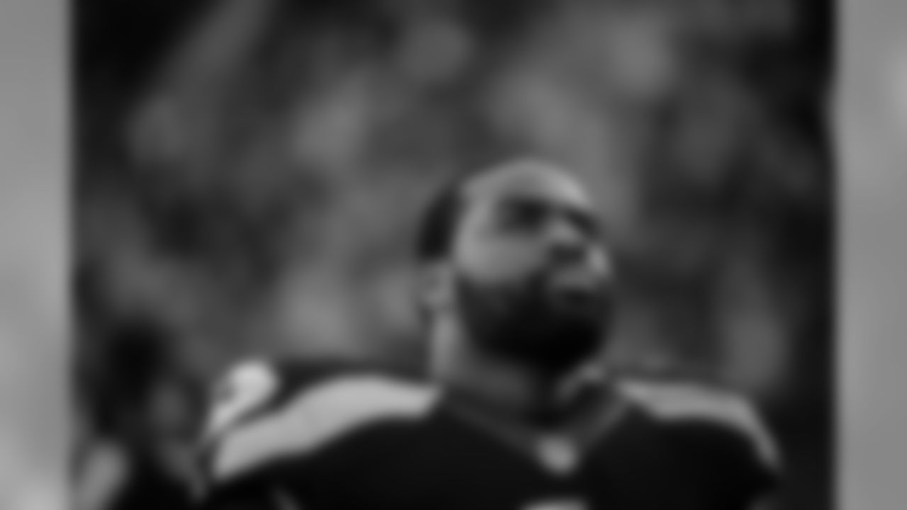 tempSeahawksSideline_vs_49ers-1.jpg