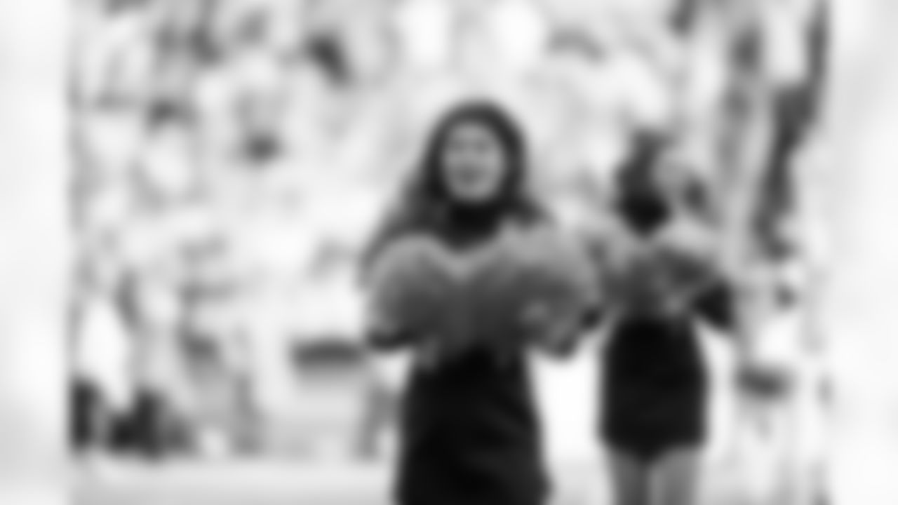 20161016_seagals_falcons_janegphoto-169.jpg