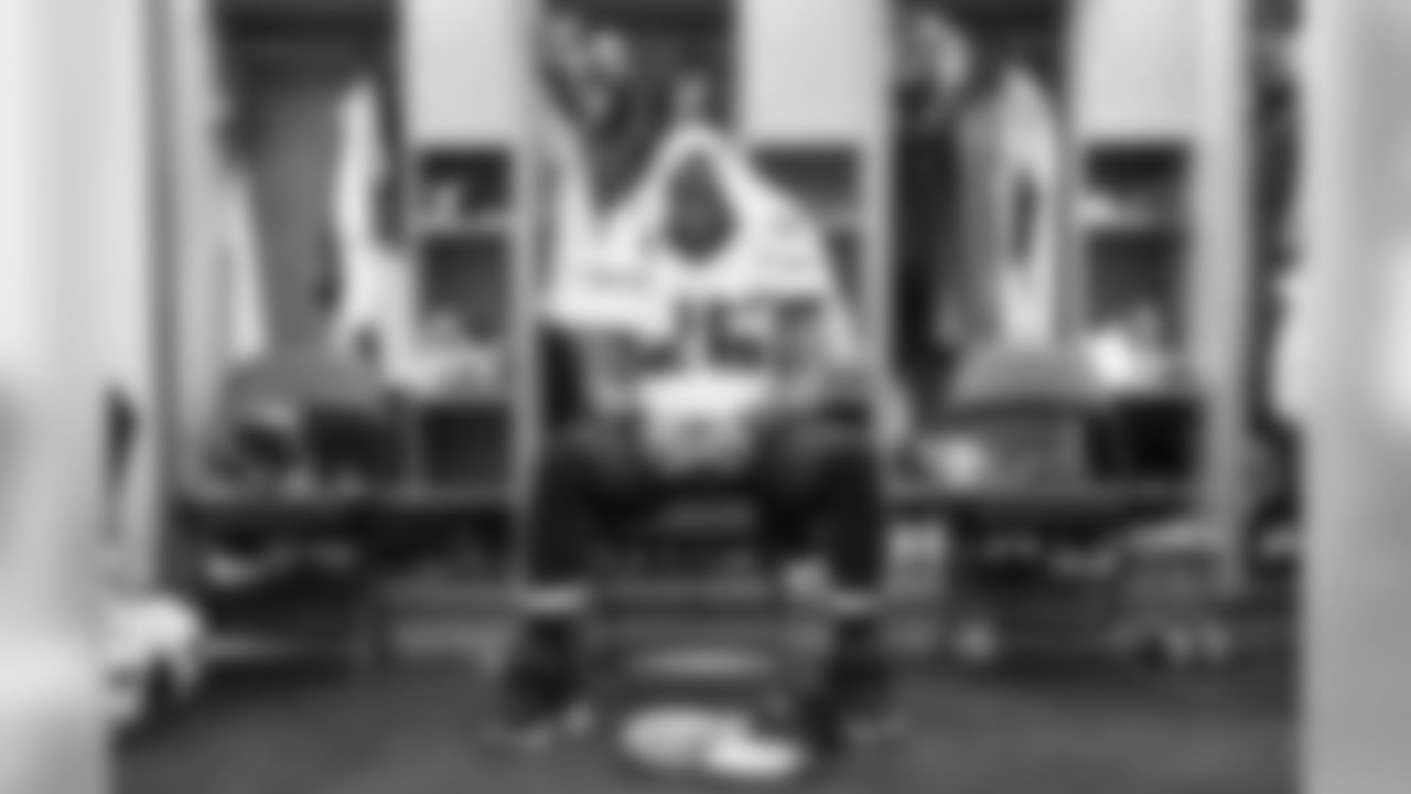In the moments leading up to kickoff, fullback Michael Robinson sits in silence at his locker. For the veteran fullback, the Super Bowl capped a year in which he was released by the the team after suffering a lingering illness, only to recover and be re-signed late in the season.