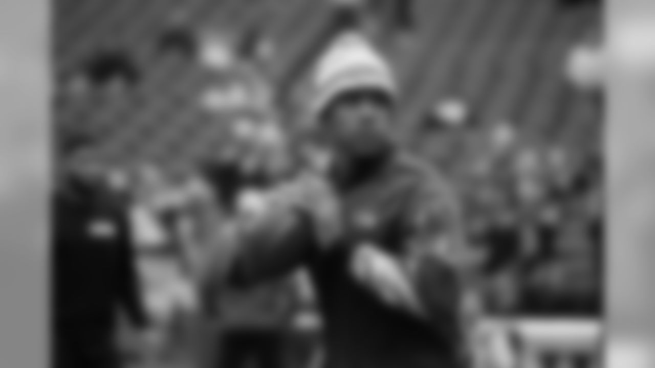 russellwilson_sidelines-22.jpg