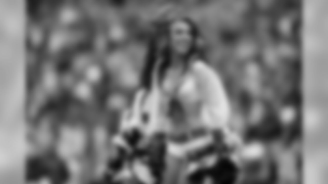 20170917_49ers_seahawks_janegphoto-90_0.jpg