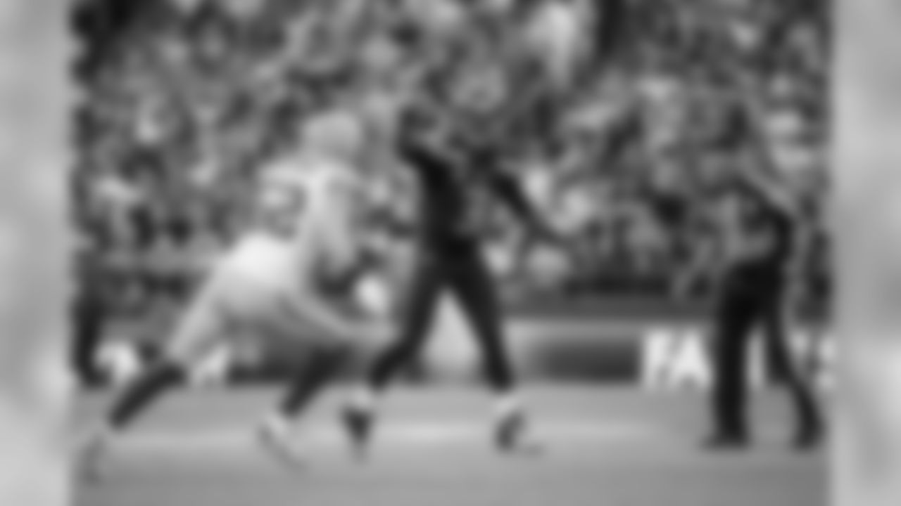 russellwilson_passing-3.jpg