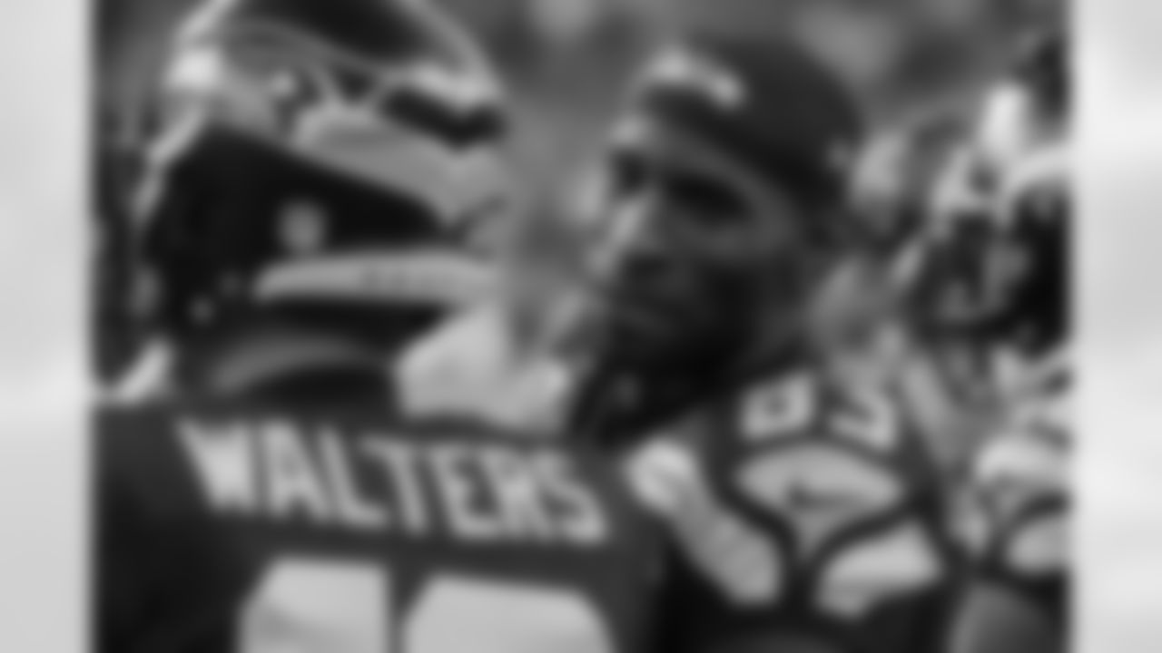 tempSeahawksSideline_vs_49ers-55.jpg