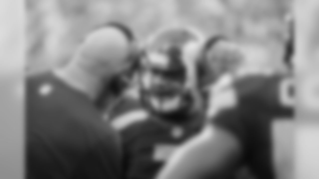 russellwilson_sidelines-6.jpg
