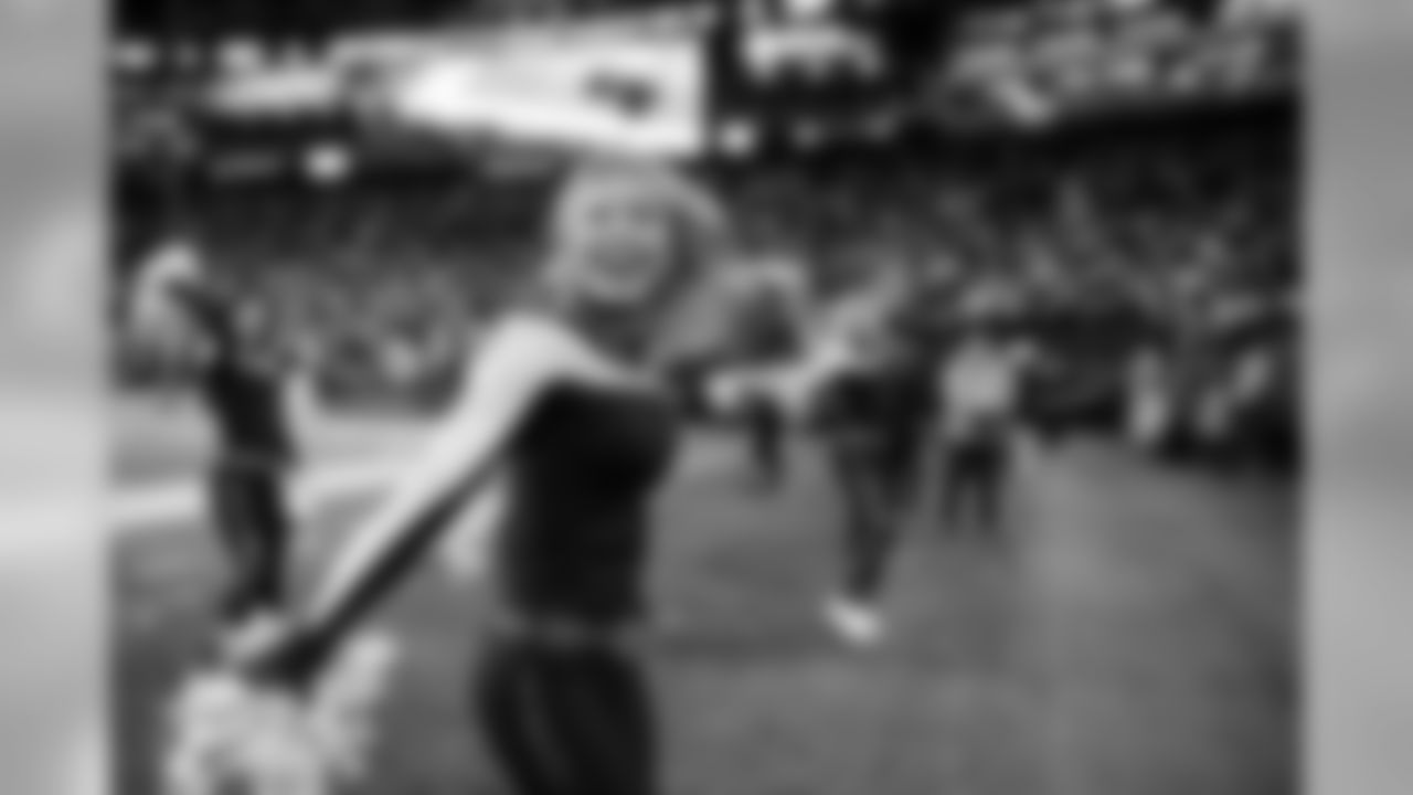 20171120_seagals_falcons_janegphoto-123.jpg