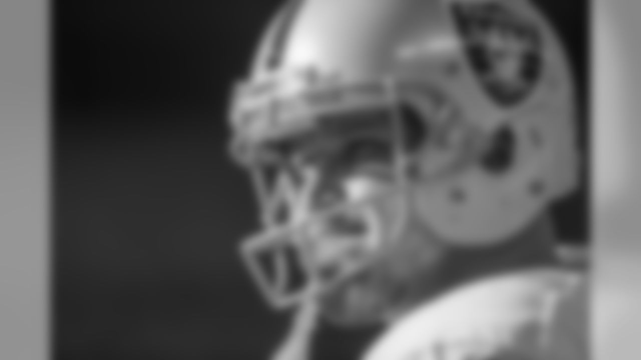 Oakland Raiders kicker Sebastian Janikowski (11) on the sideline against the Pittsburgh Steelers, Sunday, November 8, 2015, Pittsburgh. The Steelers defeated the Raiders 38-35. (Al Tielemans via AP Images)