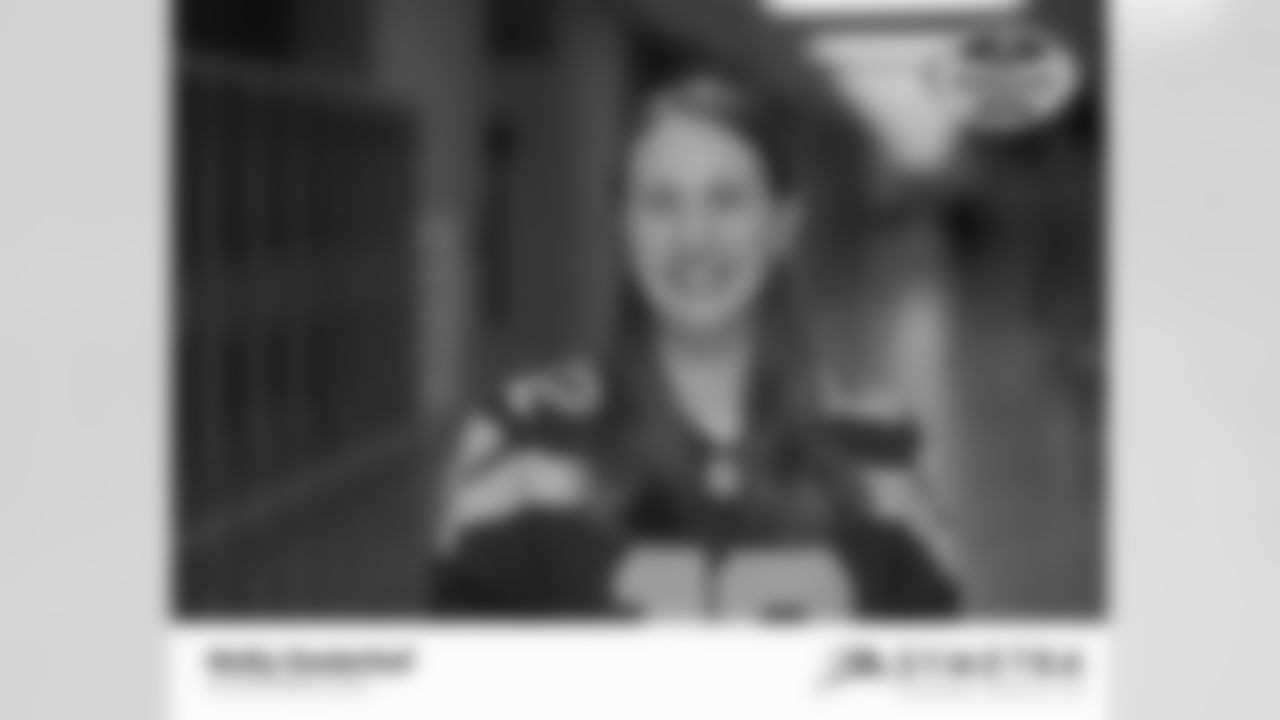 Molly Oosterhof Dimmitt Middle School Favorite player: Richard Sherman
