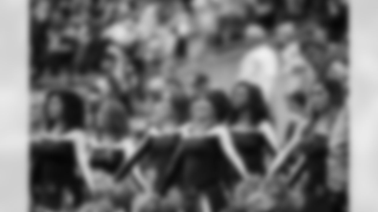20161016_seagals_falcons_janegphoto-202.jpg