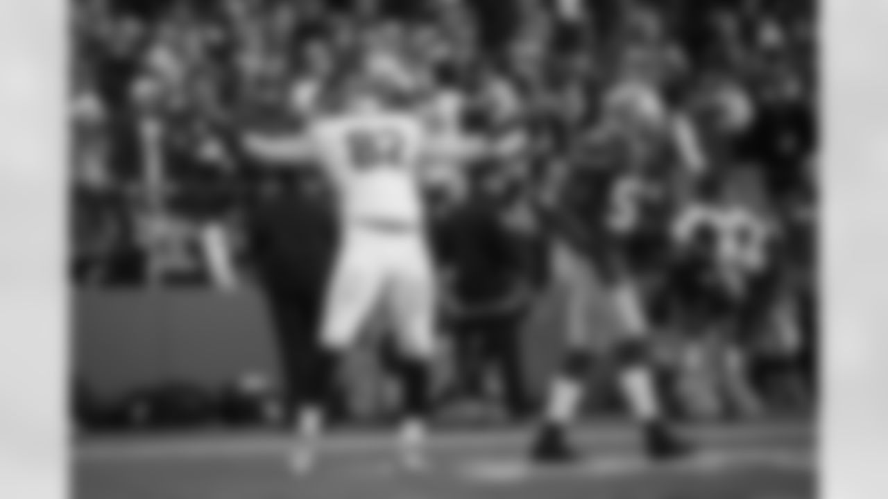 Tight end Luke Willson celebrates his touchdown, the team's second of the afternoon.