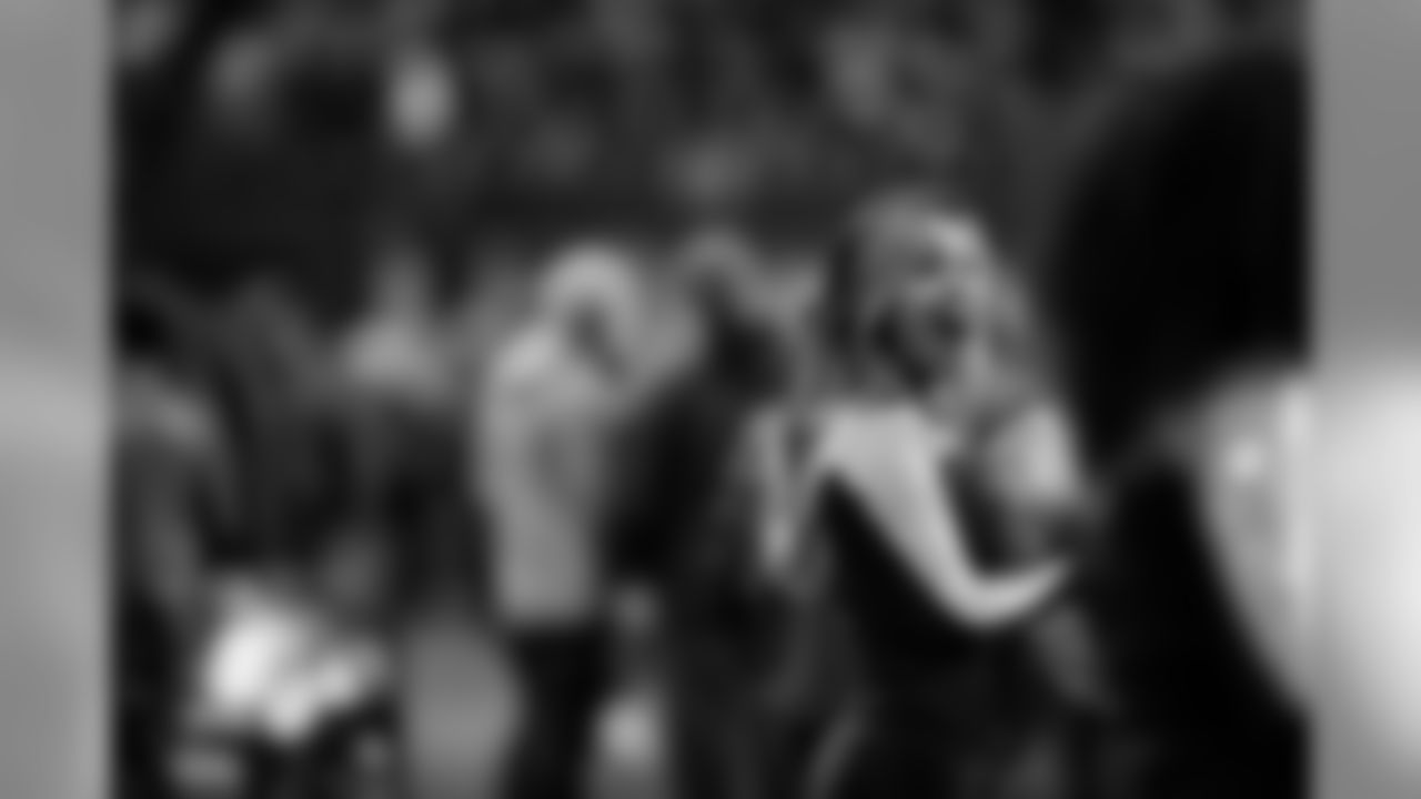 20171120_seagals_falcons_janegphoto-98.jpg