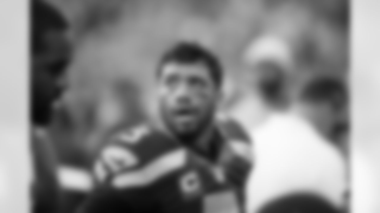 russellwilson_sidelines-26.jpg