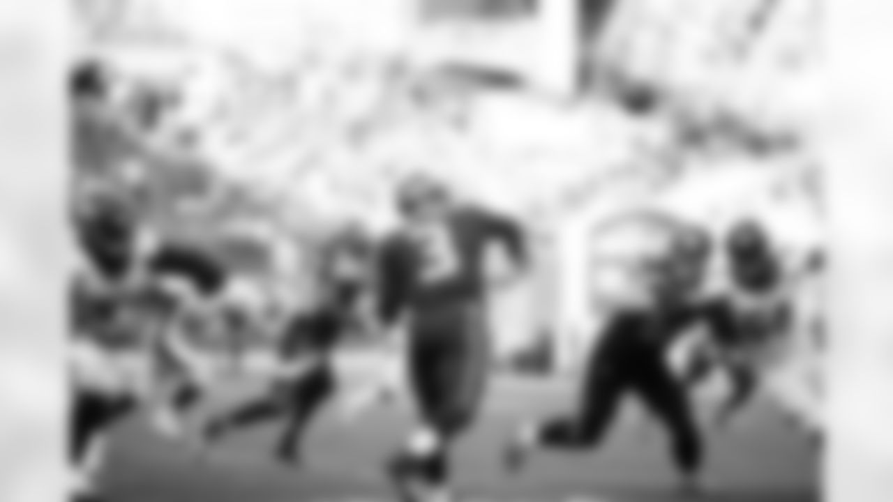 russellwilson_passing-7.jpg