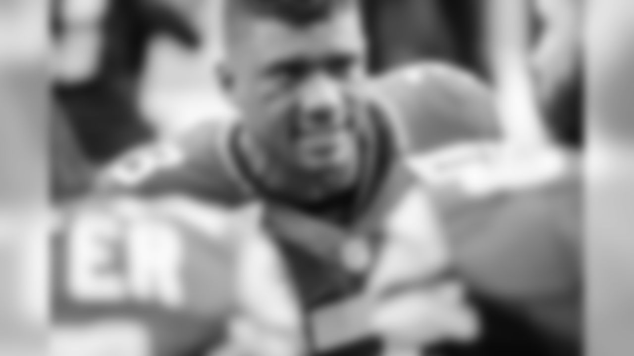 russellwilson_sidelines-15.jpg