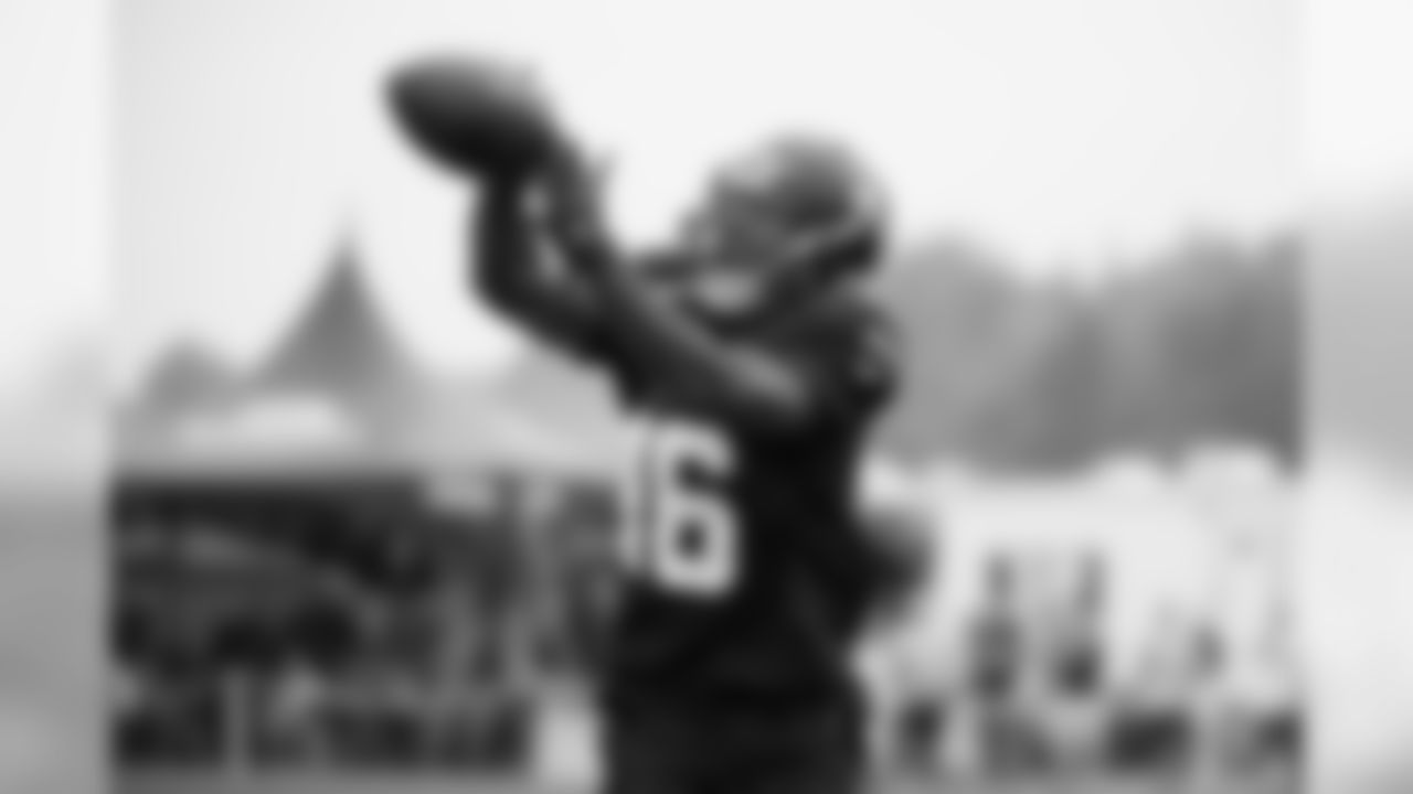 16_tyler_lockett_real_practice.jpg