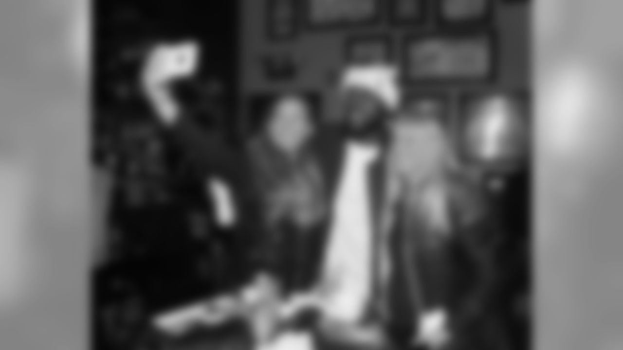 cst_am4i8387.jpg