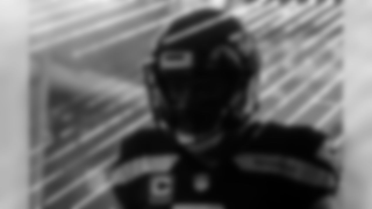 eye_wk_4_colts_06_0.jpg