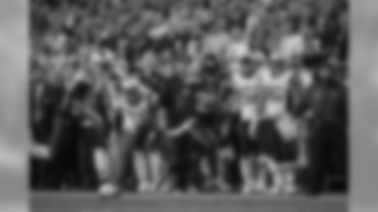 After New England regained the lead in the fourth quarter, Seattle began a furious rally ignited with a 31-yard reception by Marshawn Lynch to near midfield at the two-minute warning.