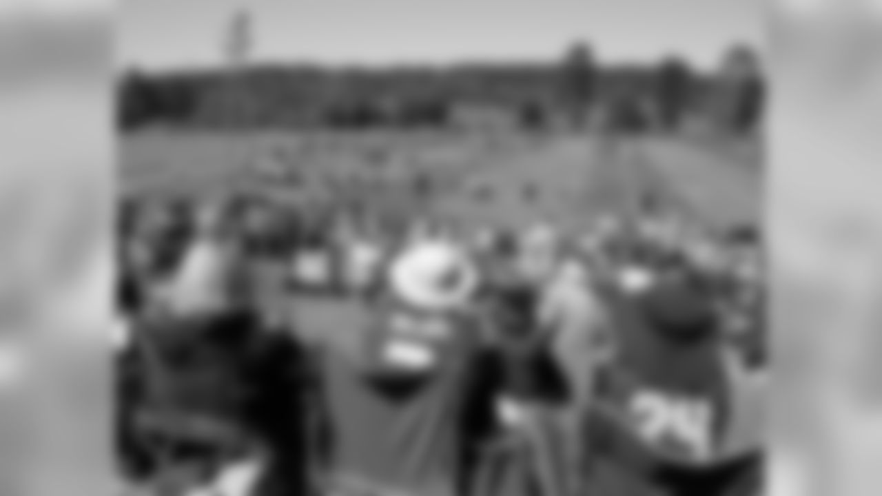 cst_ek2v0016_1.jpg
