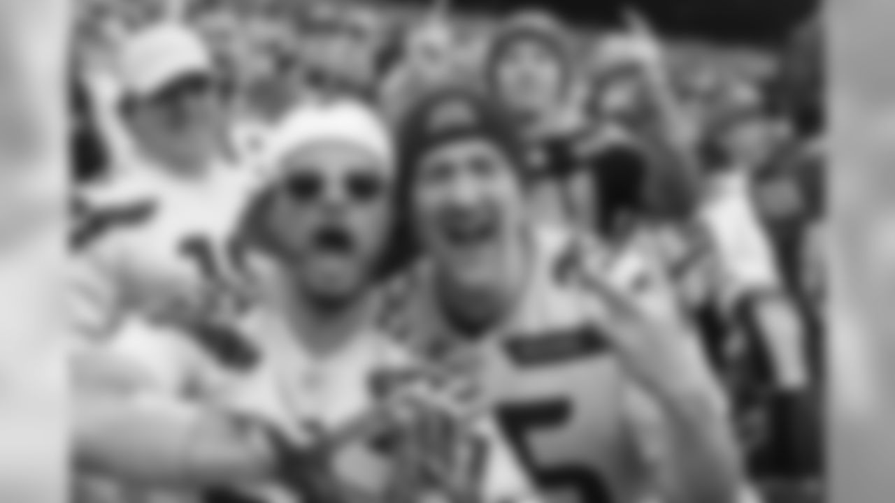 oly_0657_0.jpg