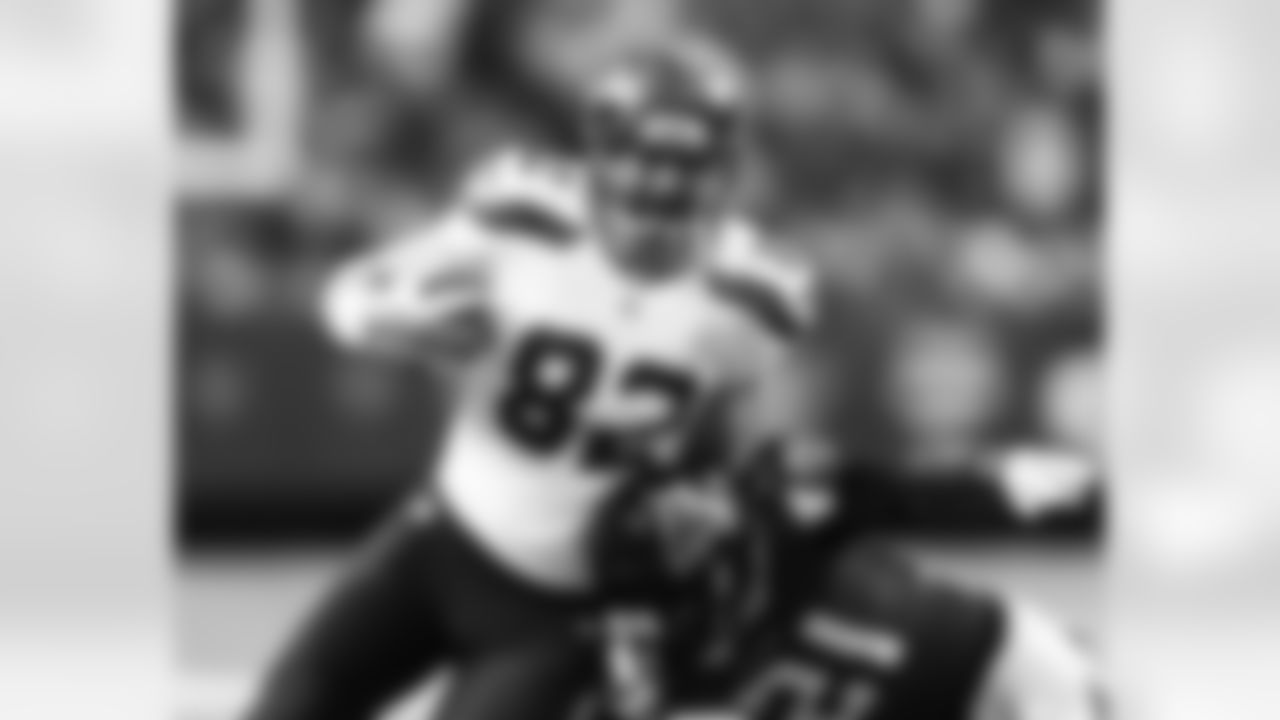 Seattle Seahawks vs Atlanta Falcons; Luke Willson