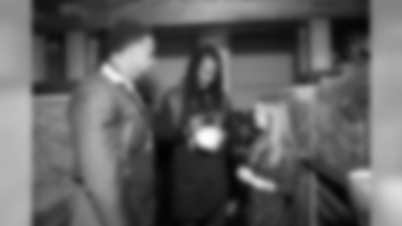 cliff_avril_charity_dining_2017_1352.jpg
