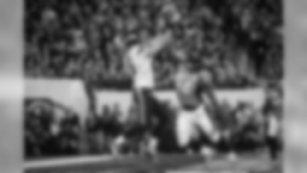 On the same drive, Seattle's Jermaine Kearse nearly hauled in a touchdown pass over Denver linebacker Nate Irving, who managed to knock the ball away at the last second.