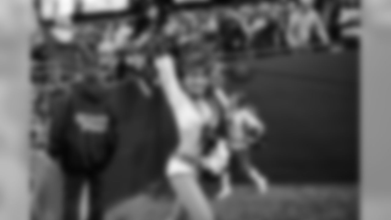 20161108_seagal_bills_janegphoto-107.jpg