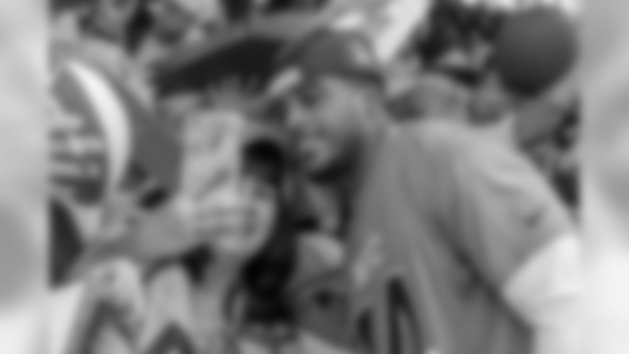 170126_pro_bowl_fans_day_two-18.jpg