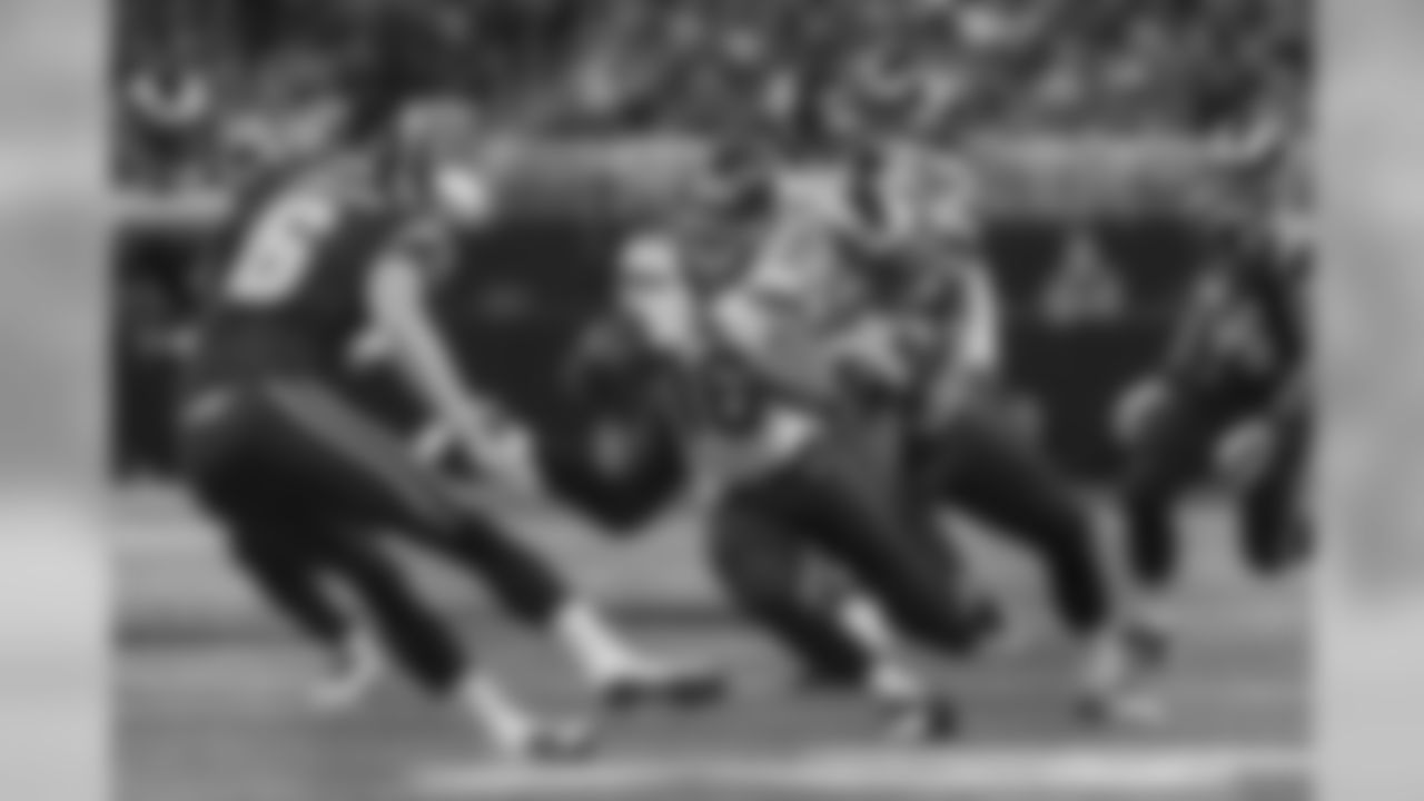 Rookie receiver and return specialist Tyler Lockett showed why he was coveted by the Seahawks in the draft, returning the first punt of the regular season for a touchdown.