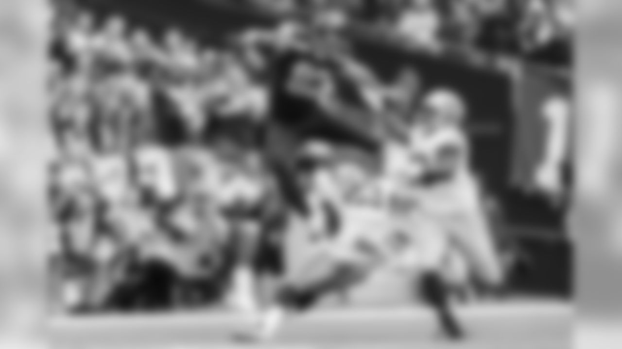 eye_wk_2_49ers_28_1.jpg