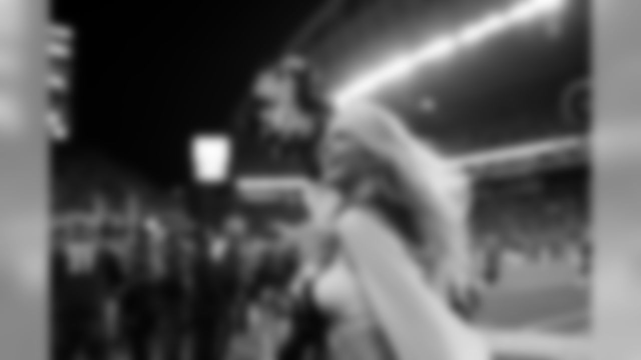 20161108_seagal_bills_janegphoto-159.jpg