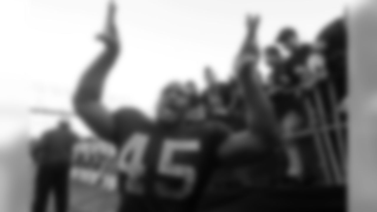 Oakland Raiders running back Marcel Reece celebrates a win over the Seattle Seahawks at an NFL football game in Oakland, Calif., Sunday, Oct. 31, 2010. (AP Photo/Tony Avelar)