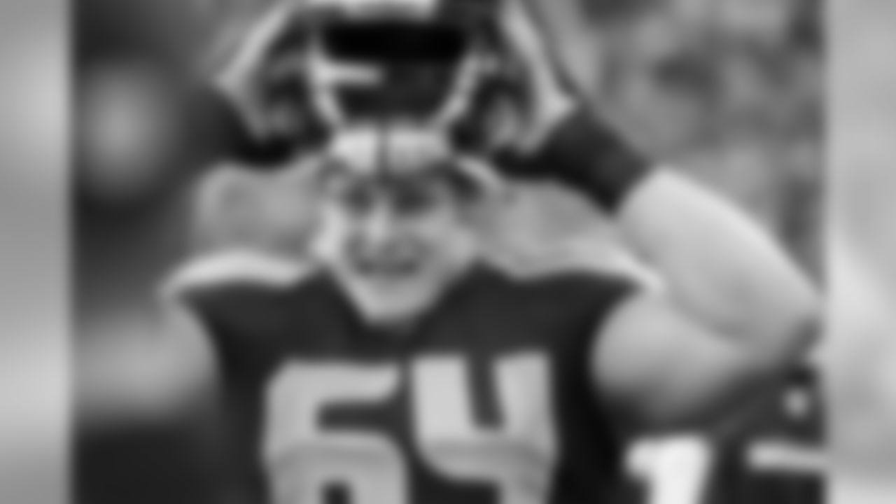 tempSeahawksSideline_vs_49ers-26.jpg