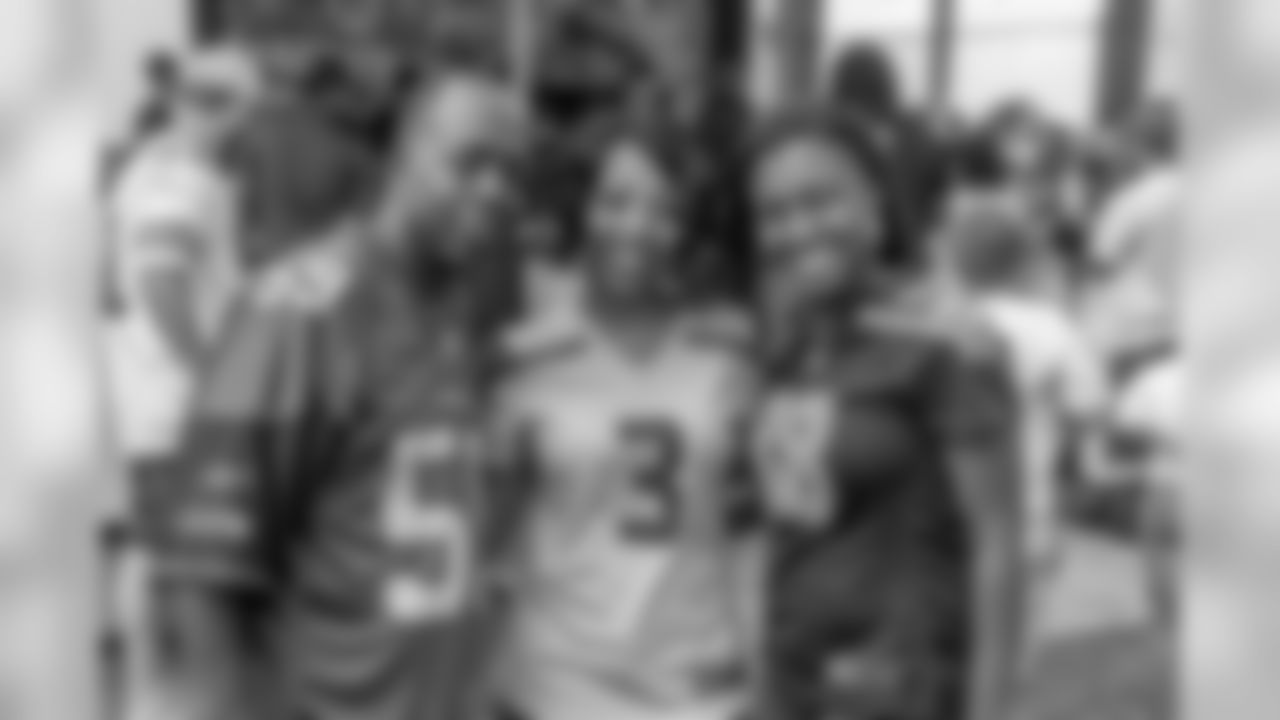 170126_pro_bowl_fans_day_two-10.jpg