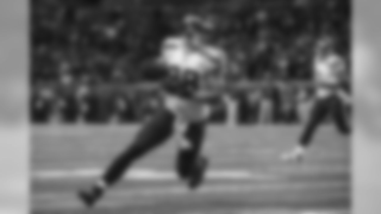 Tight end Jimmy Graham, acquired in an off-season trade, caught six passes for 51 yards and a touchdown.