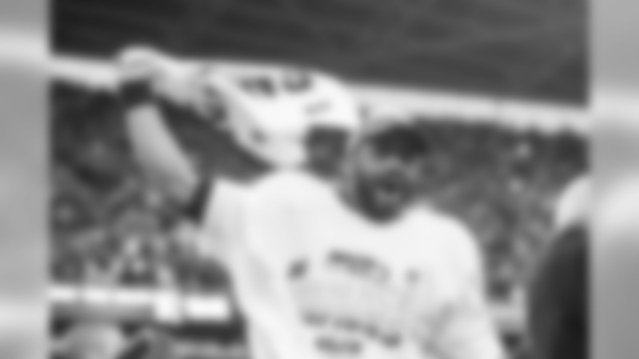 russellwilson_sidelines-40.jpg