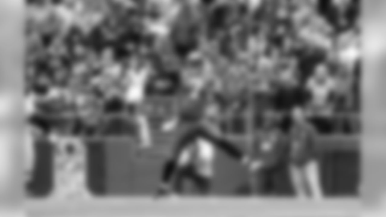 temp20111113_SEAHAWKS_0542.jpg
