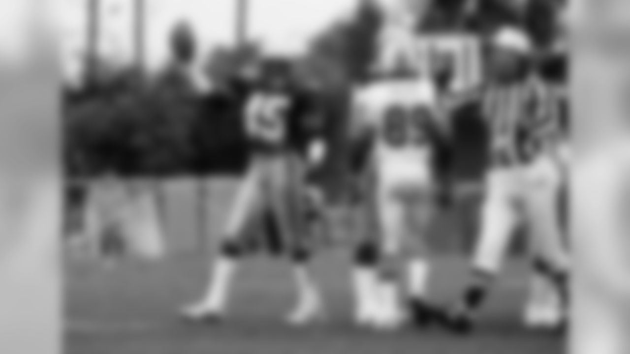 Seattle Seahawks safety Kenny Easley (45) celebrates a turnover in 1983 in Miami. (Al Messerschmidt via AP)