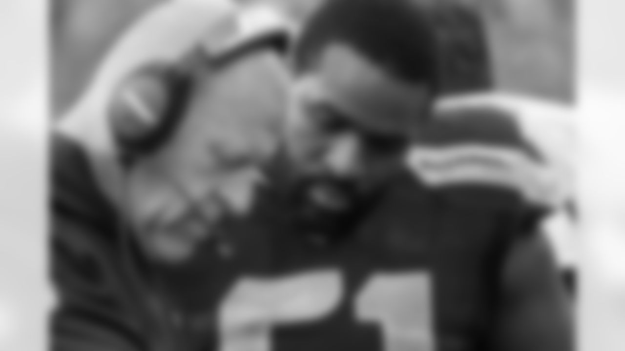 tempSeahawksSideline_vs_49ers-68.jpg