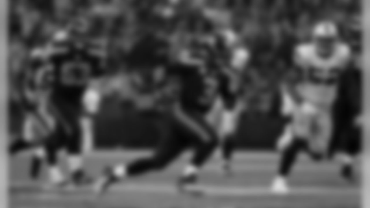 russellwilson_running-22.jpg