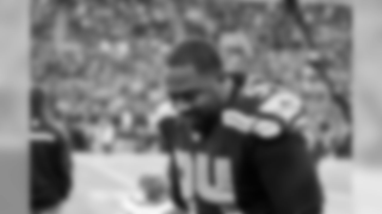 tempSeahawksSideline_vs_49ers-33.jpg