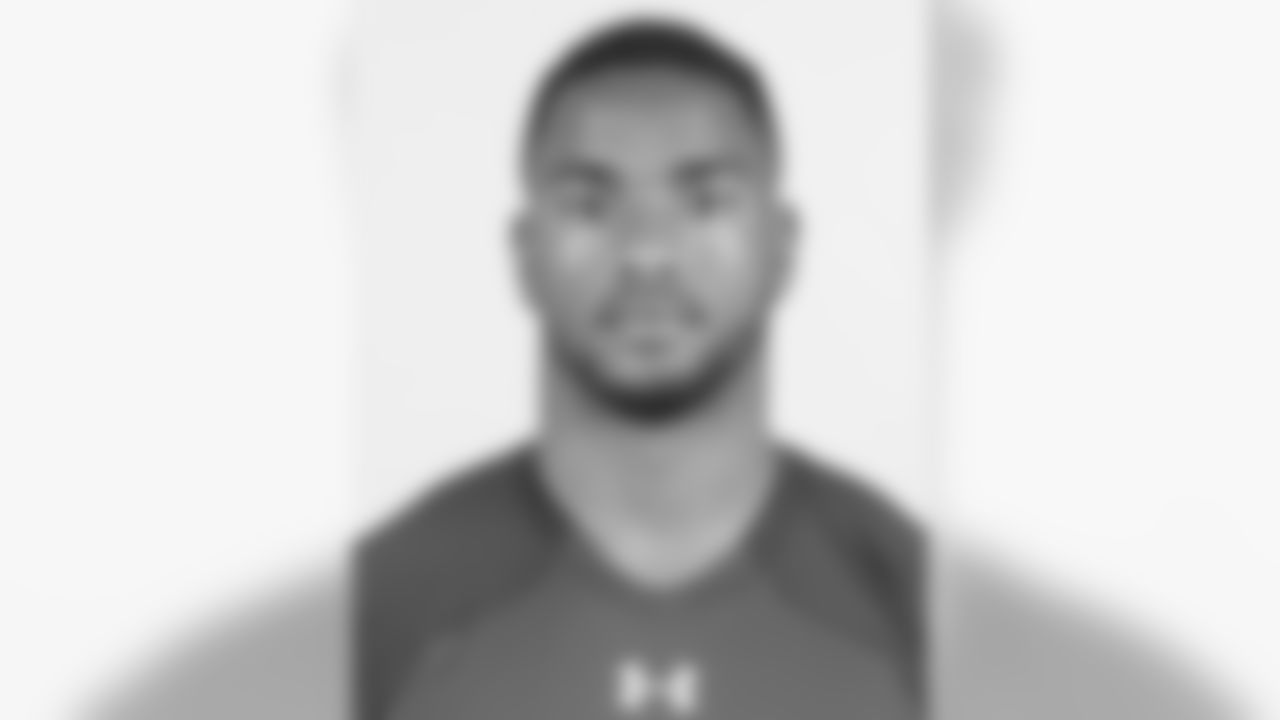 Southern California running back Tre Madden poses for a headshot during the 2016 NFL Scouting Combine at Lucas Oil Stadium on Wednesday, Feb. 24, 2016 in Indianapolis. (Ben Liebenberg via AP)