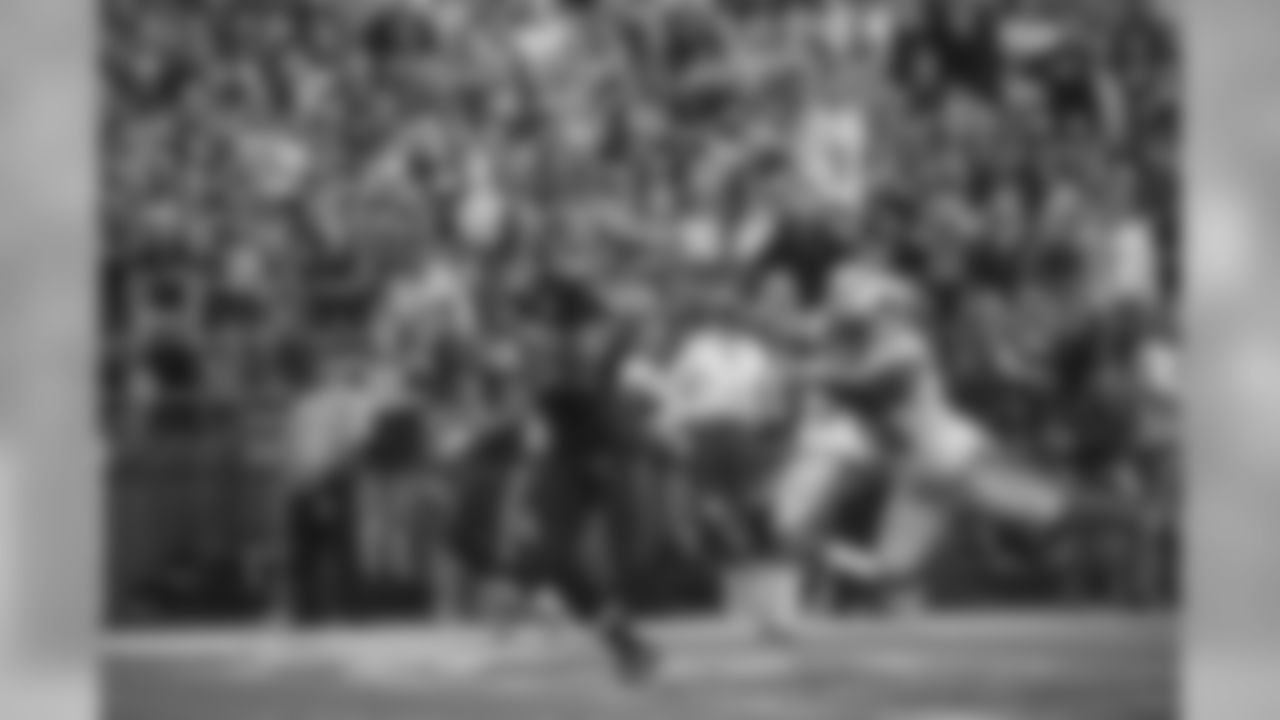 Seattle's Doug Baldwin got separation from the Detroit secondary and hauled in this 24-yard touchdown pass from Russell Wilson in the second quarter.