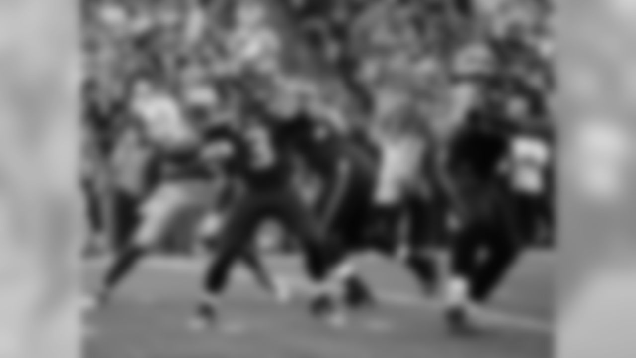 russellwilson_passing-1.jpg