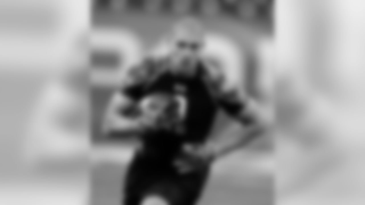 Miami's Jimmy Graham runs a drill at the NFL football scouting combine in Indianapolis. (AP Photo/Darron Cummings, File)