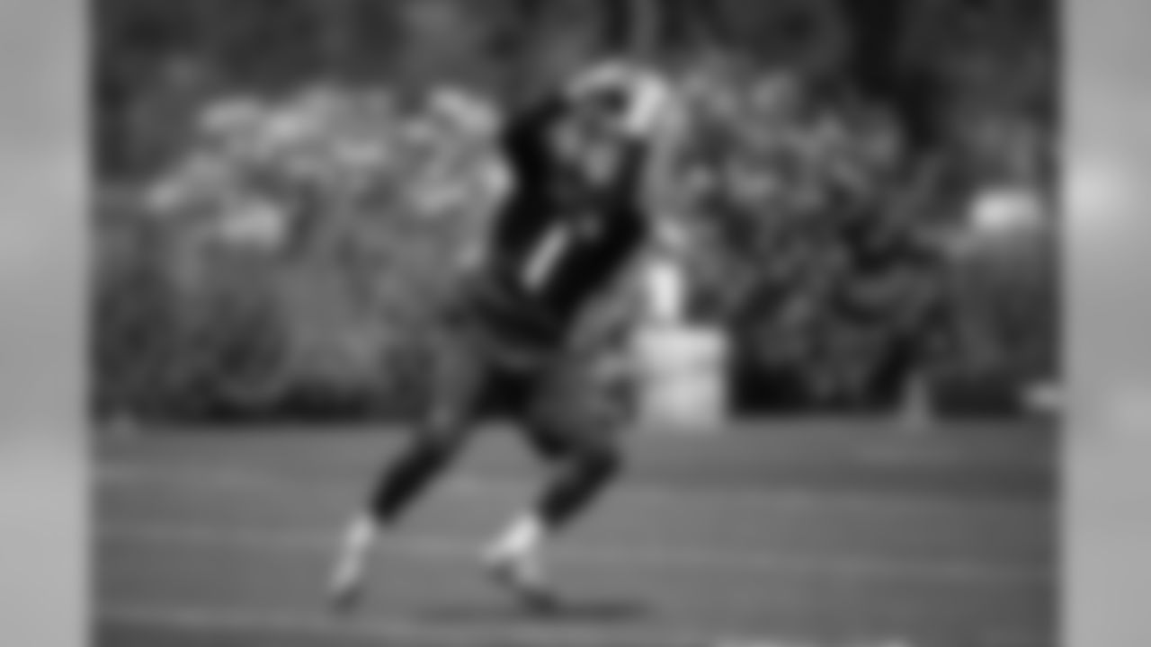 1_deshon_foxx_practice.jpg