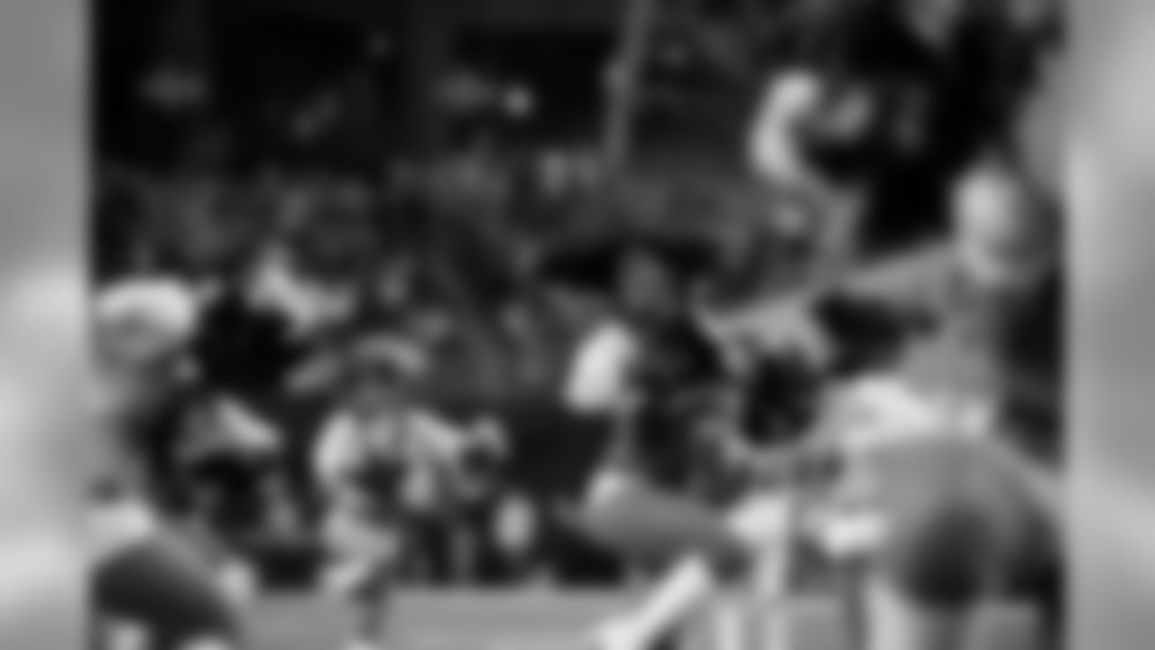 20161108_seagal_bills_janegphoto-63.jpg