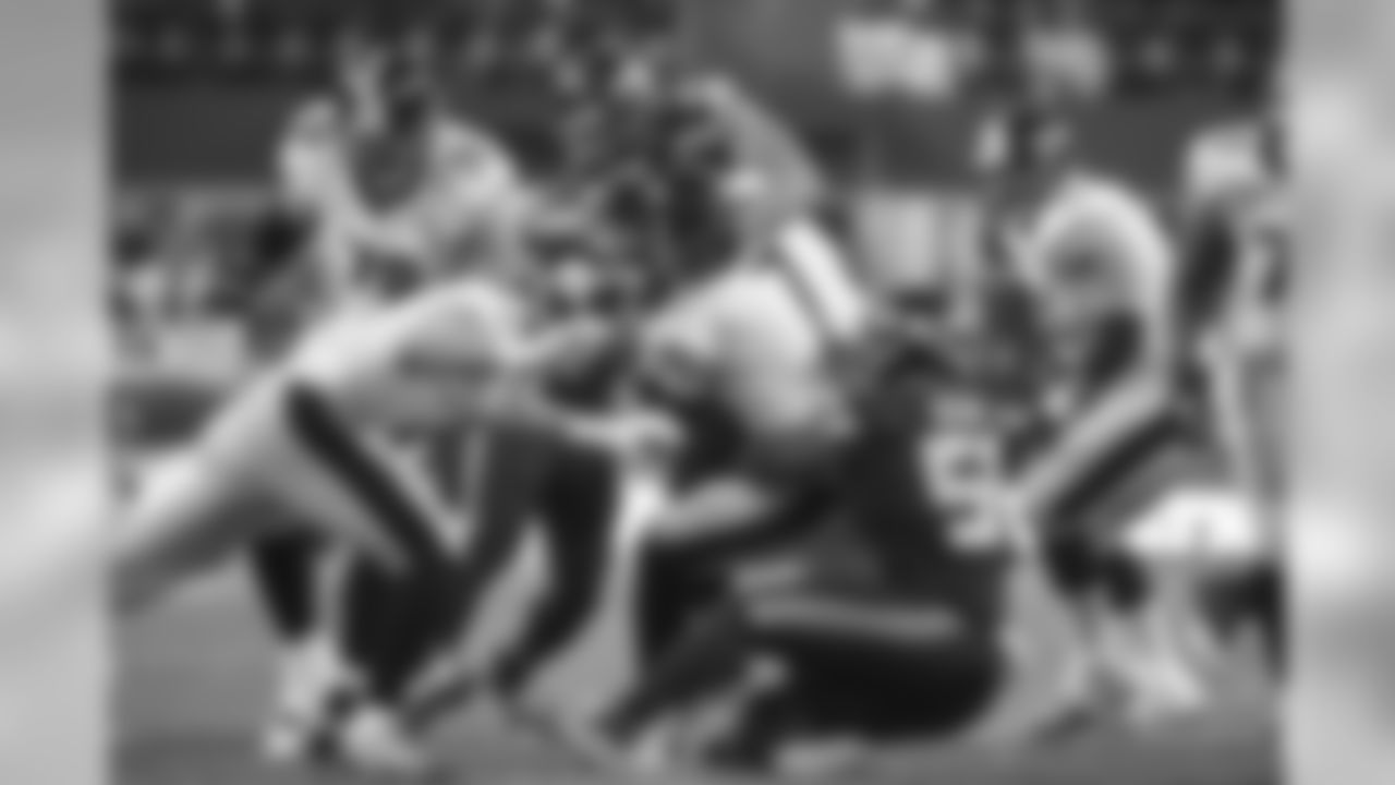 The Seahawks defensive line kept battling and finally got to Pittsburgh quarterback Ben Roethlisberger with Bruce Irvin and Michael Bennett combining on this play.