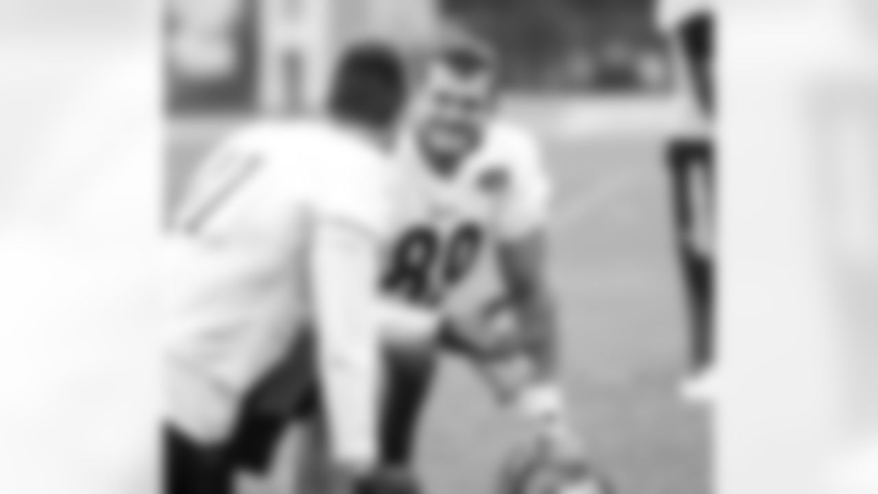 Vance McDonald and Jesse James