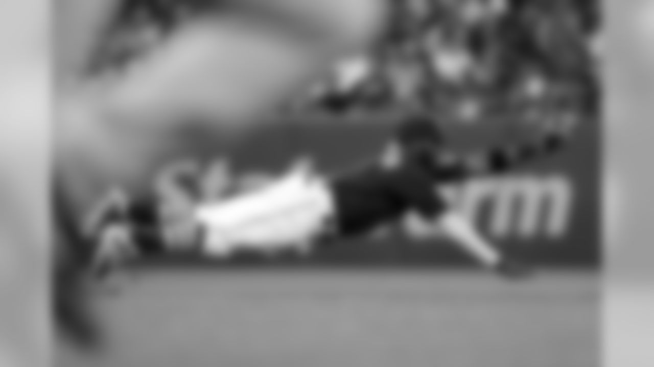 Josh Harrison - @jhaydaman- Pirates